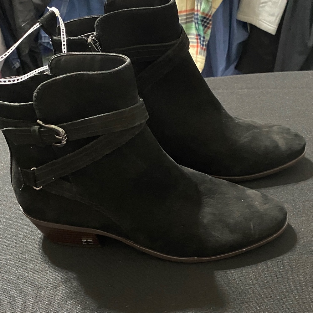 New SAM EDELMAN Patty 7.5 Black  Leather‎ Ankle Boots buckle accent inside zip